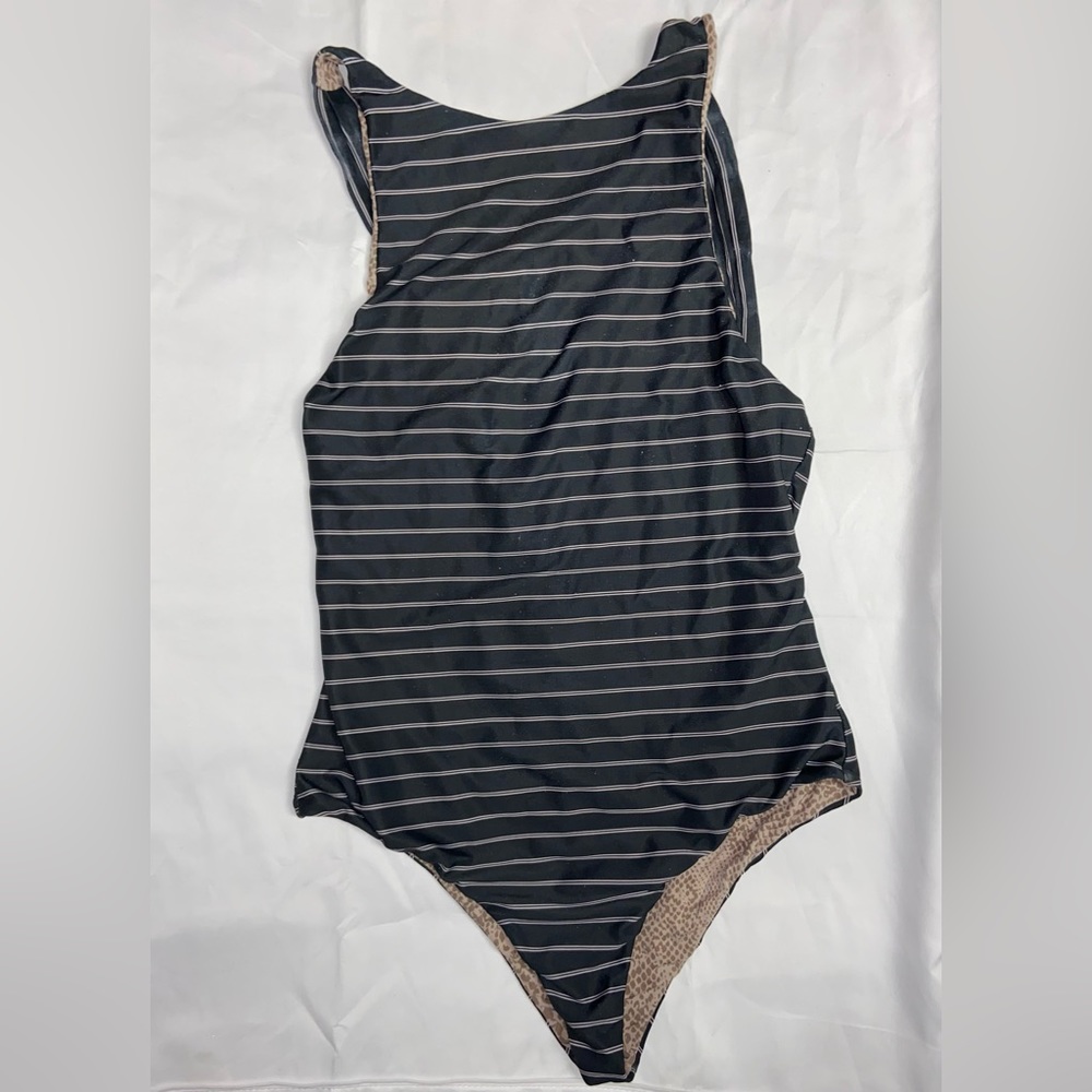 Acacia cece one piece